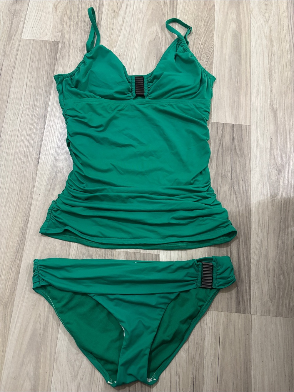 Kenneth Cole Green 2 Piece Ruched  Bikini Set Swimsuit Size M - Picture 2 of 16